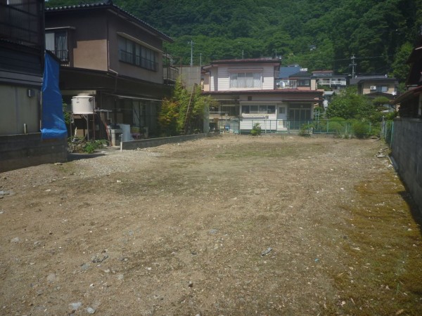 諏訪市湯の脇、土地の画像です
