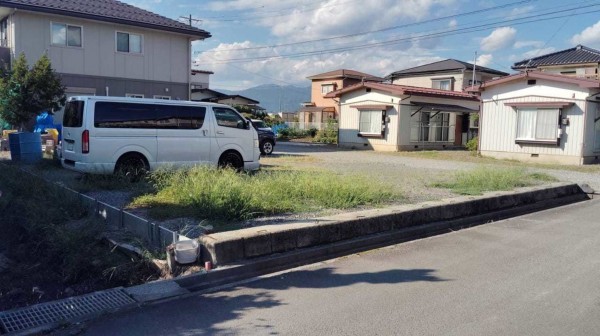 諏訪市、土地の画像です