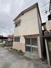 諏訪市大手、中古一戸建ての画像です