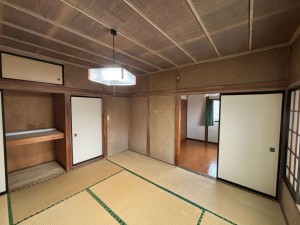 諏訪市大手、中古一戸建ての画像です