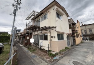 諏訪市大手、中古一戸建ての画像です