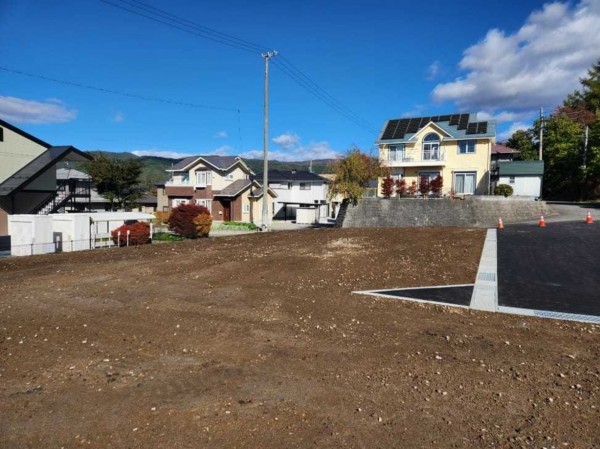 茅野市湖東、土地の画像です
