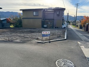 諏訪市、土地の画像です