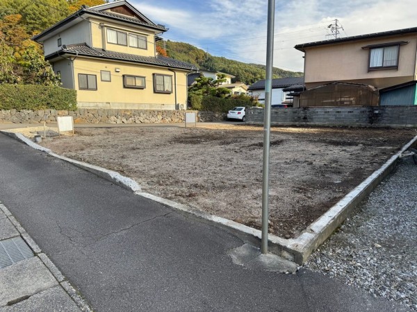 諏訪市、土地の画像です