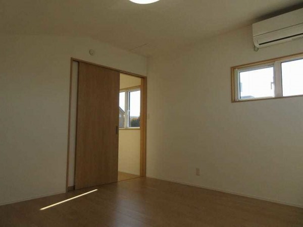 茅野市泉野、中古一戸建ての画像です