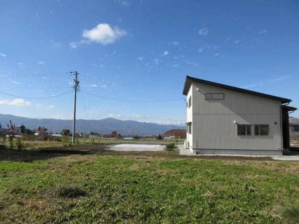 茅野市泉野、中古一戸建ての画像です