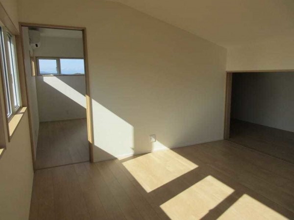 茅野市泉野、中古一戸建ての画像です