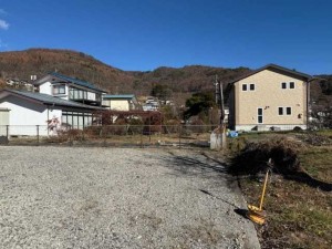 諏訪市、土地の画像です