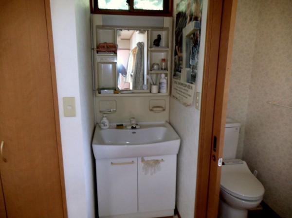 茅野市米沢、中古一戸建ての画像です