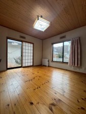 茅野市ちの、中古一戸建ての画像です