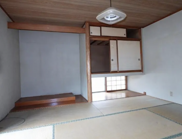 諏訪市清水、中古一戸建ての画像です