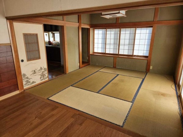 茅野市玉川、中古一戸建ての画像です