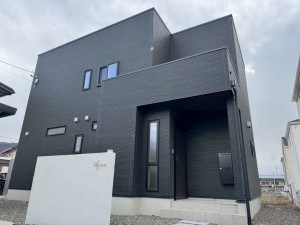 諏訪市、中古一戸建ての画像です