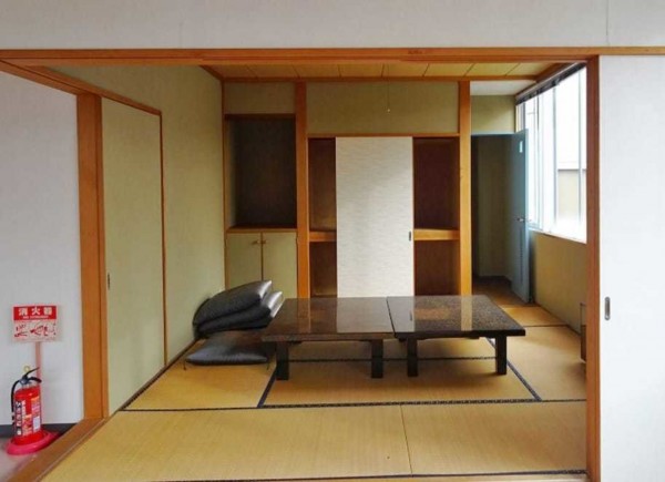 茅野市玉川、中古一戸建ての画像です