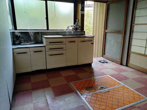 諏訪市岡村、中古一戸建ての画像です