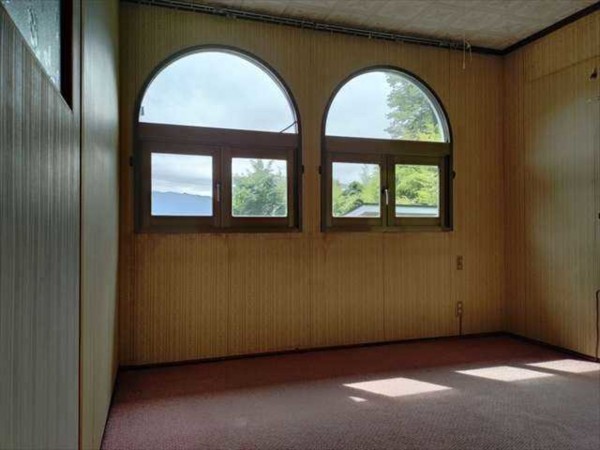 諏訪市岡村、中古一戸建ての画像です