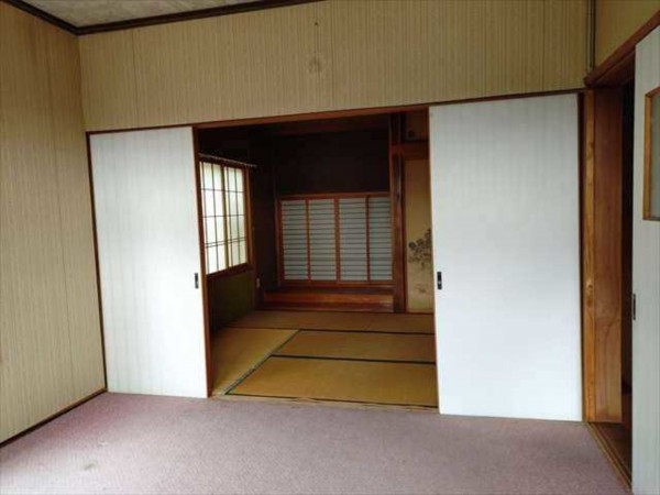 諏訪市岡村、中古一戸建ての画像です