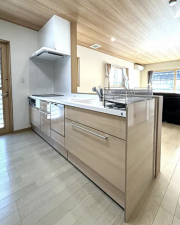 茅野市湖東、中古一戸建ての画像です