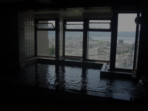 諏訪市、マンションの画像です