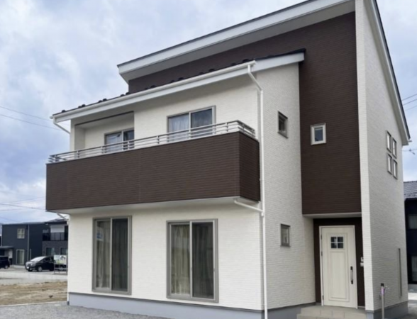 諏訪市、新築一戸建ての画像です