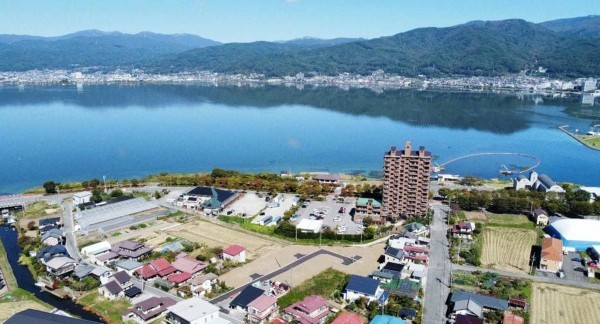 諏訪市渋崎、中古一戸建ての画像です