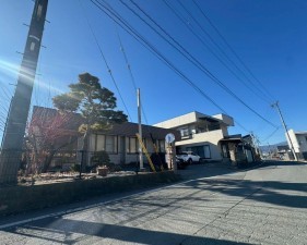 諏訪市、中古一戸建ての画像です