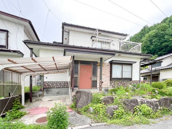 諏訪市、中古一戸建ての画像です