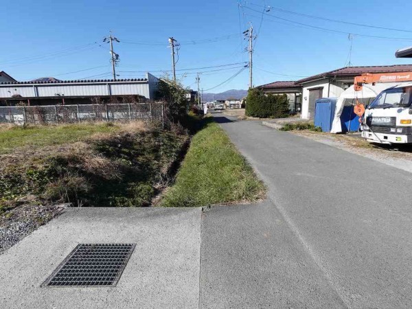 諏訪市、土地の画像です