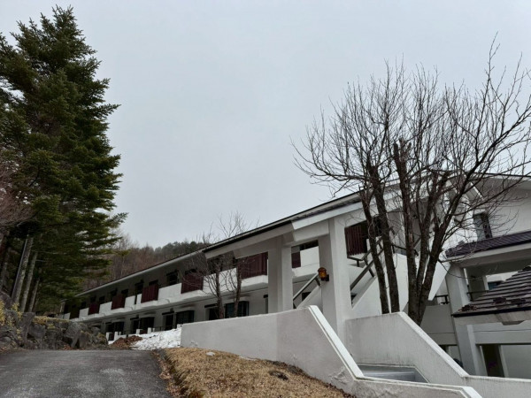 茅野市北山、マンションの画像です