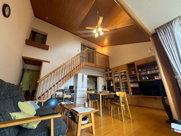 茅野市北山、マンションの画像です