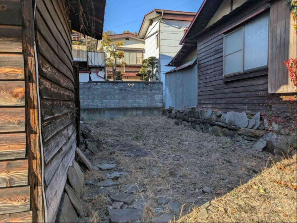 諏訪市岡村、土地の画像です