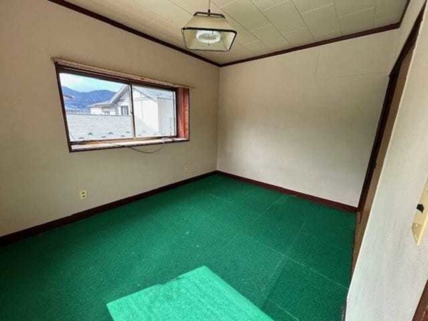 諏訪市、中古一戸建ての画像です