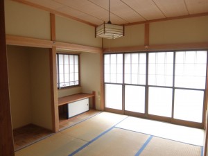 諏訪市、土地の画像です