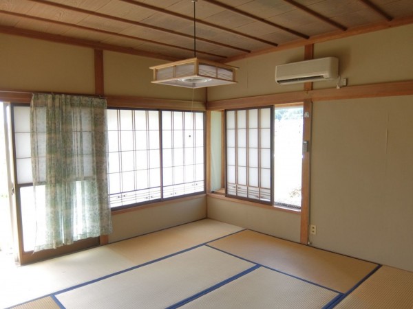 諏訪市、土地の画像です