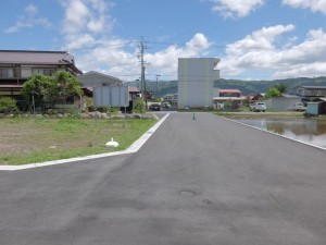 諏訪市、土地の画像です