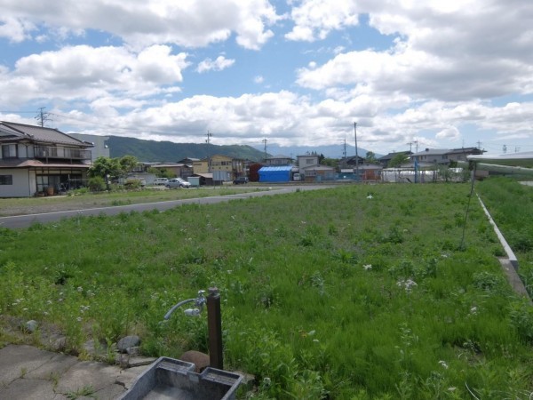 諏訪市、土地の画像です