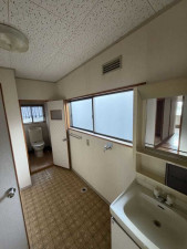 諏訪市、中古一戸建ての画像です