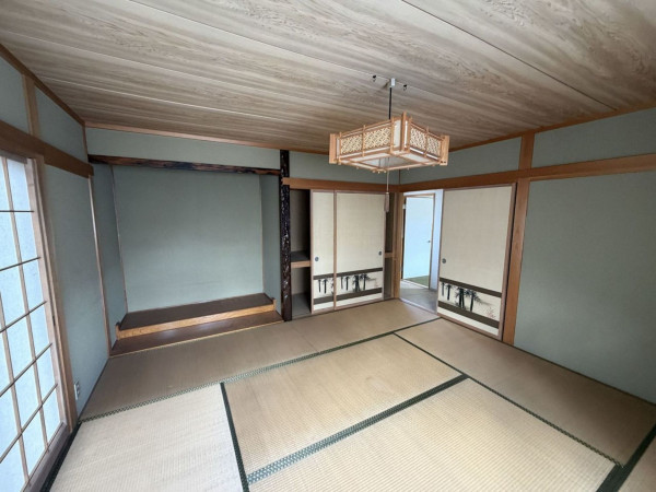 諏訪市、中古一戸建ての画像です