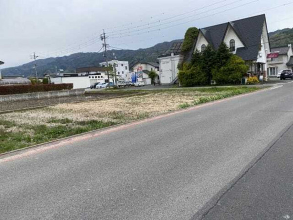 諏訪市、土地の画像です