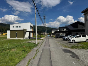 諏訪市、土地の画像です