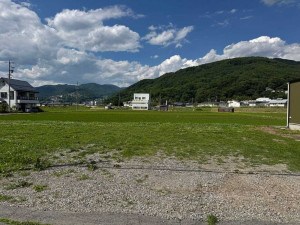 諏訪市、土地の画像です