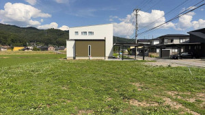 諏訪市、土地の画像です