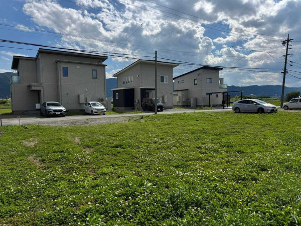 諏訪市、土地の画像です