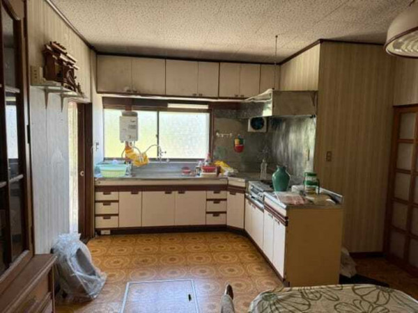 茅野市泉野、中古一戸建ての画像です