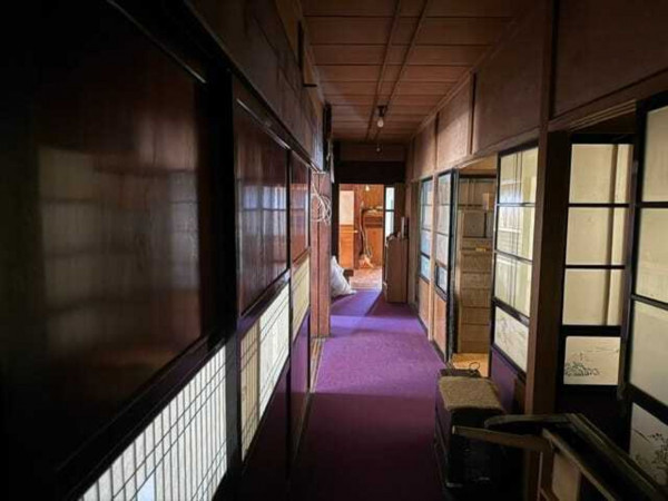 茅野市泉野、中古一戸建ての画像です