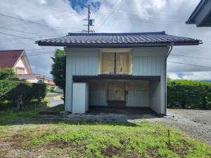 諏訪郡原村、中古一戸建ての画像です