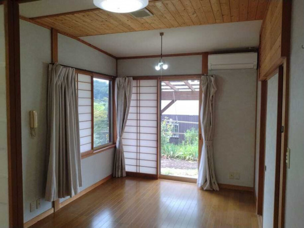 茅野市米沢、中古一戸建ての画像です