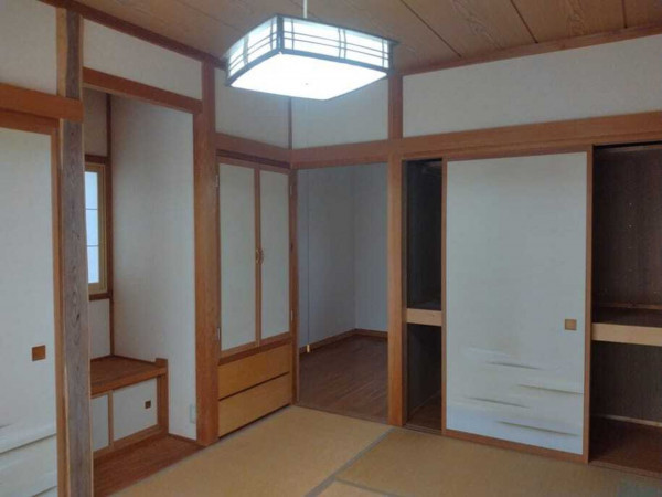 茅野市米沢、中古一戸建ての画像です