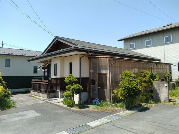 茅野市米沢、中古一戸建ての画像です