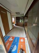 茅野市泉野、中古一戸建ての画像です